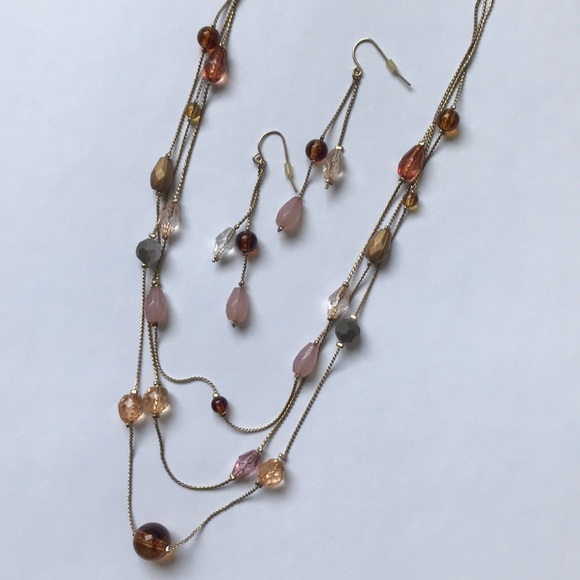 Jewelry - Amber/blush/gold/gray 3-strand necklace w/earrings